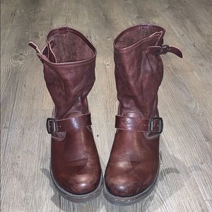 Frye Veronica Short Slouchy Boots